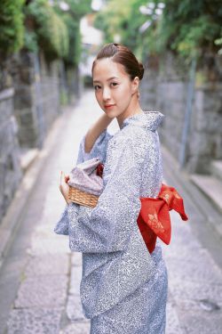 华灯初上